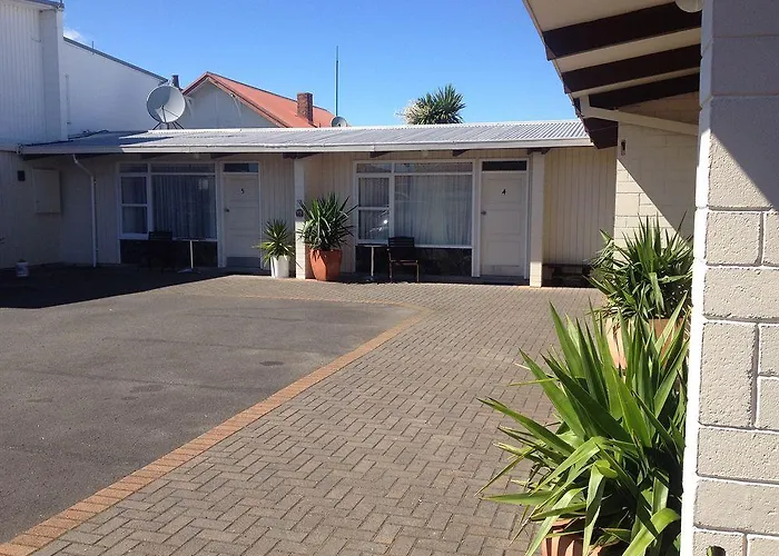Fernleaf Motel
