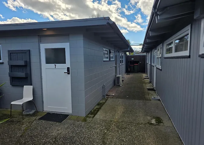 Motel Fernleaf