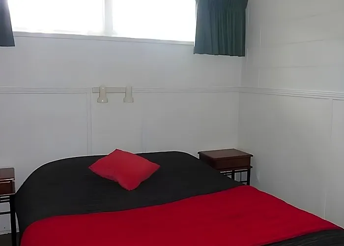 Fernleaf Motel
