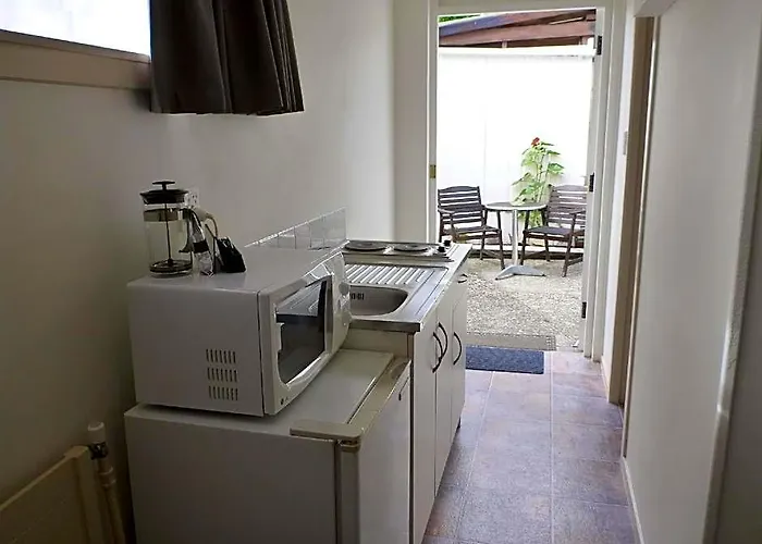 Fernleaf Motel 3*