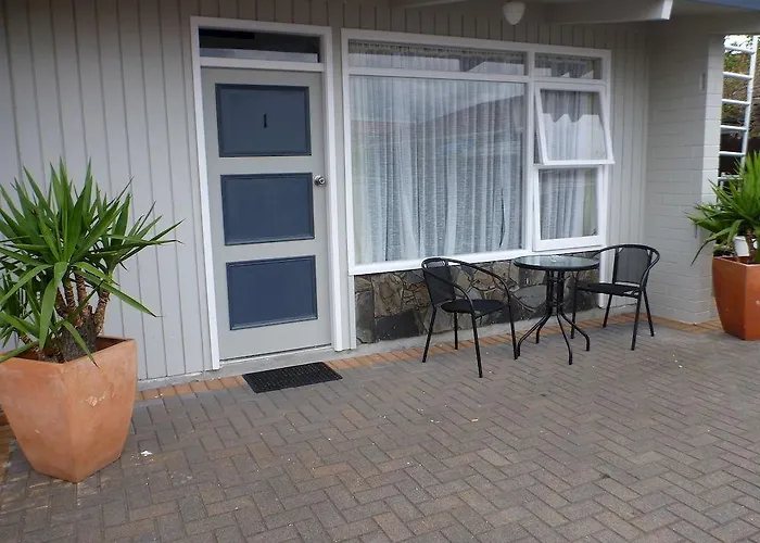 Fernleaf Motel 3*