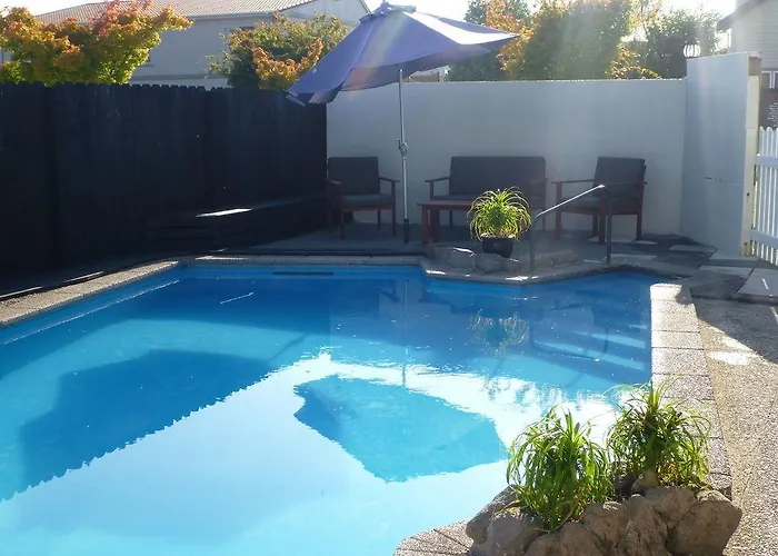 Fernleaf Motel 3*
